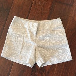 😊BOGO😊NWOT The Limited textured shorts Cassidy